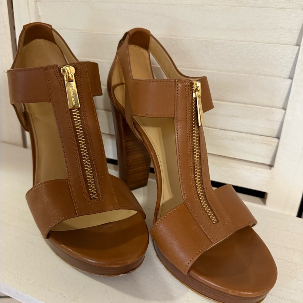 Michael Kors Tan Heeled Sandals with Gold Zipper